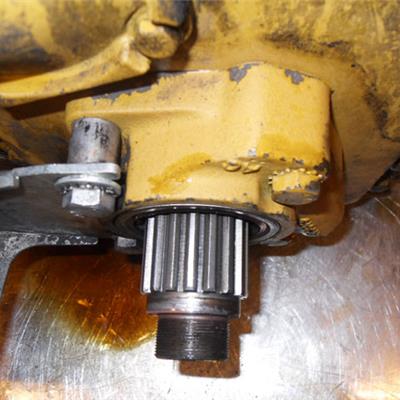 Revisie van Clark transmissies - Transmission Services